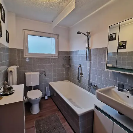 3 Zimmer-apartment Mit Terrasse